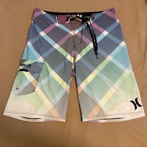 Hurley Board Shorts [32]